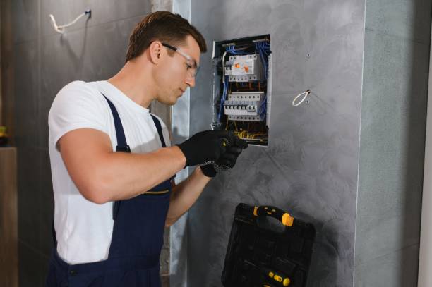 Best Circuit Breaker Repair  in Star Valley, AZ